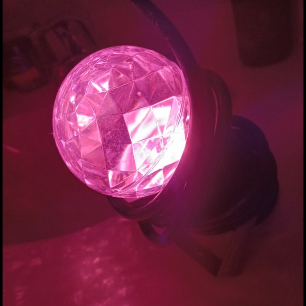 2 Rotating Projector Lights - Picture 2 of 5